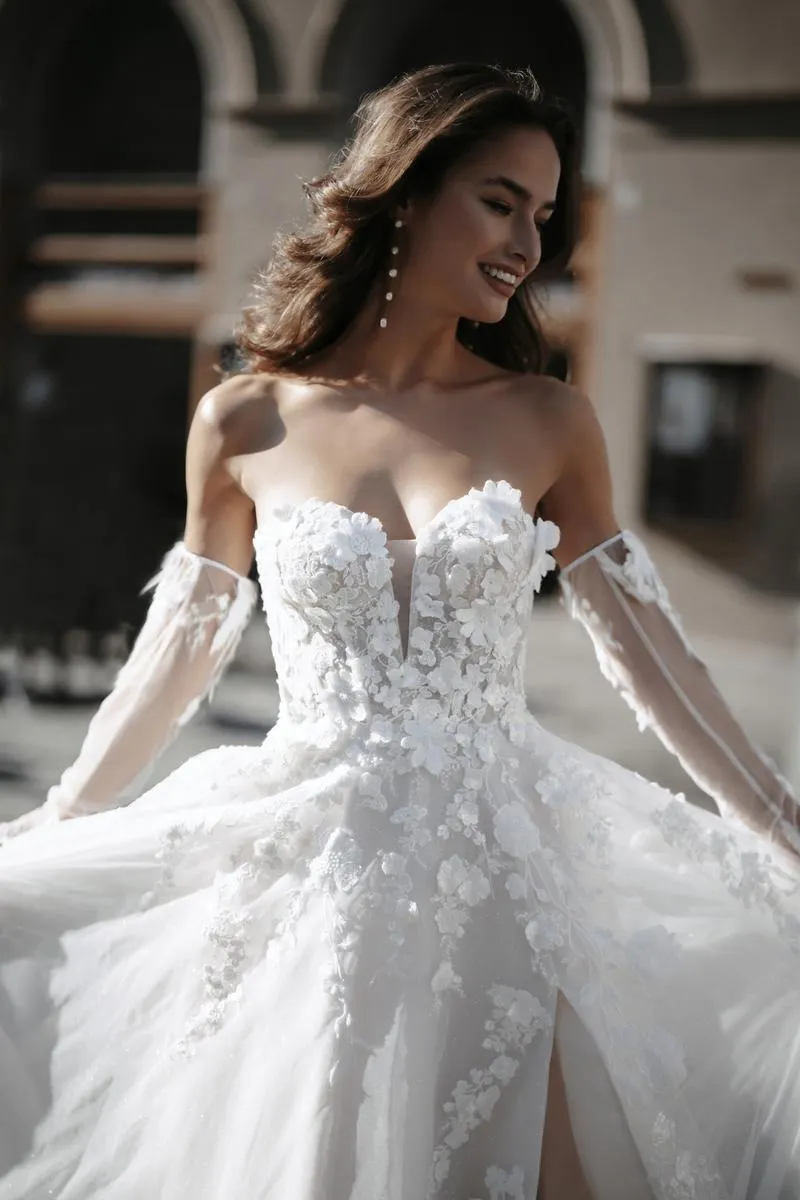 Elegant Allure Bridals Abella Jouri Gown E304