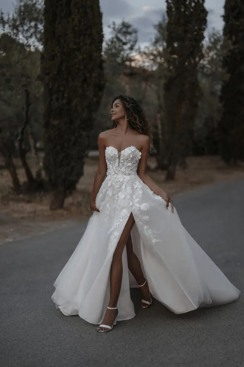 Elegant Allure Bridals Abella Jouri Gown E304