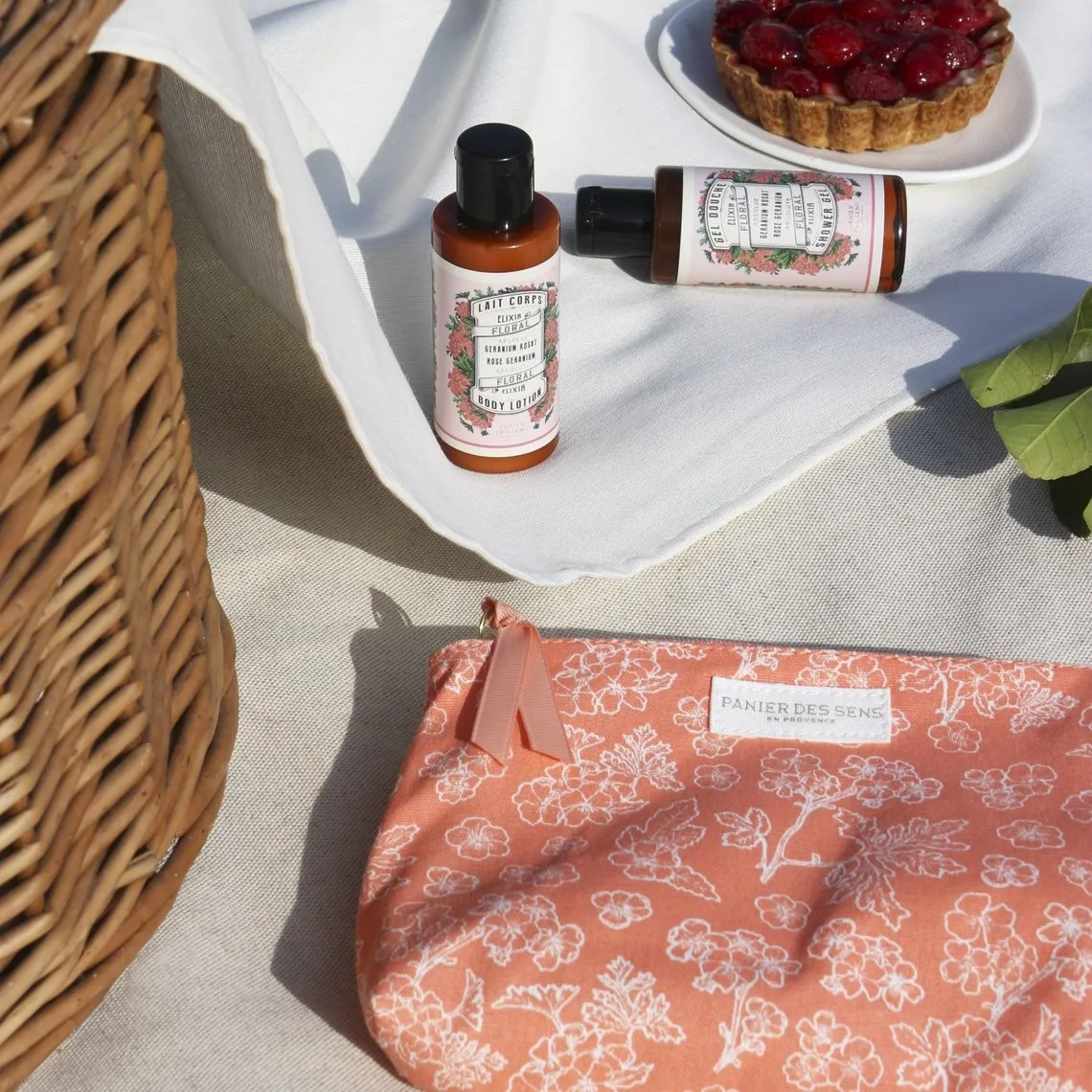 PANIER DES SENS - Rose Geranium Weekend Set